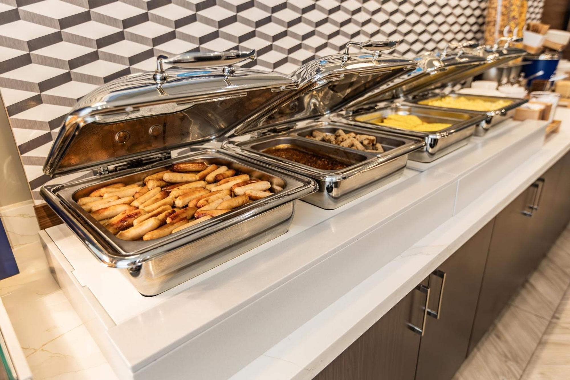 Holiday Inn Express & Suites - Toronto Airport South By Ihg 外观 照片