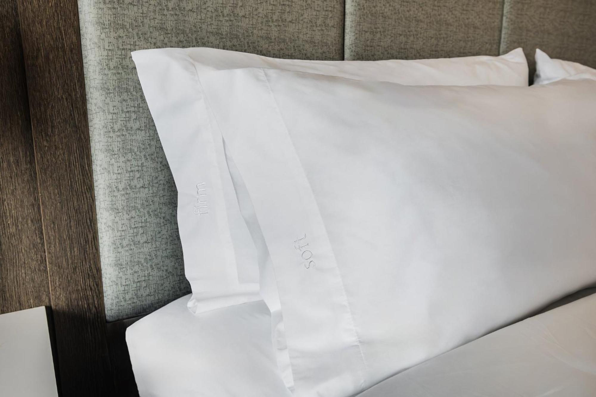Holiday Inn Express & Suites - Toronto Airport South By Ihg 外观 照片