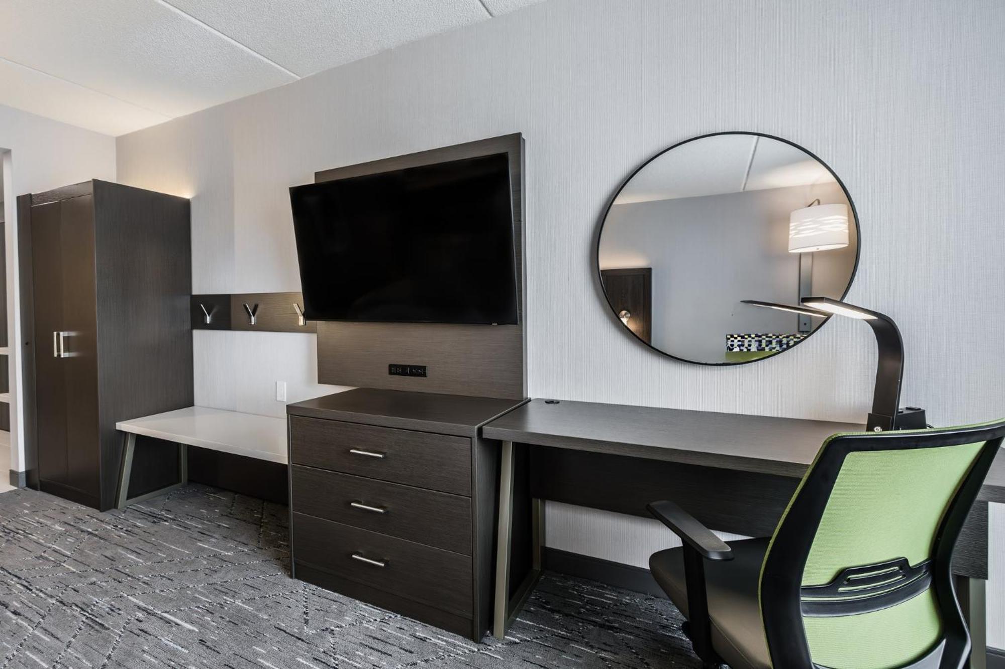 Holiday Inn Express & Suites - Toronto Airport South By Ihg 外观 照片