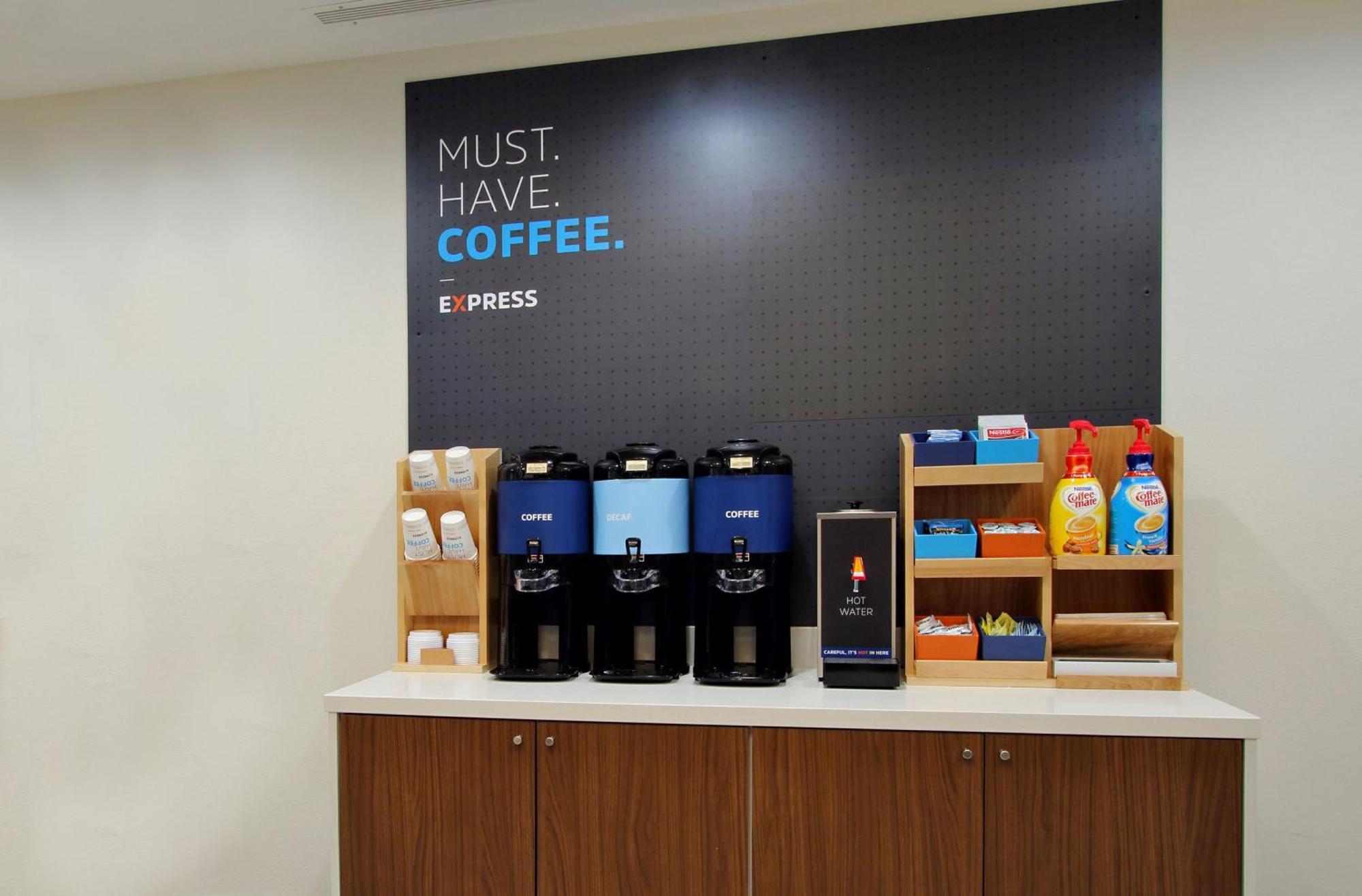 Holiday Inn Express & Suites - Toronto Airport South By Ihg 外观 照片